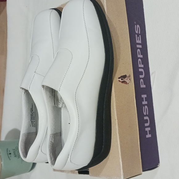Hush Puppies white leather shoes - Picture 2 of 7